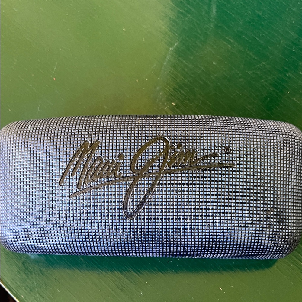 Maui Jim Textured Black Eyewear Case